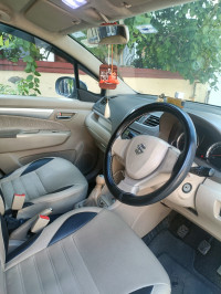 White Maruti Suzuki Ertiga VDI