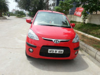 Red Hyundai 1.2 Magna