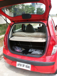 Red Hyundai 1.2 Magna