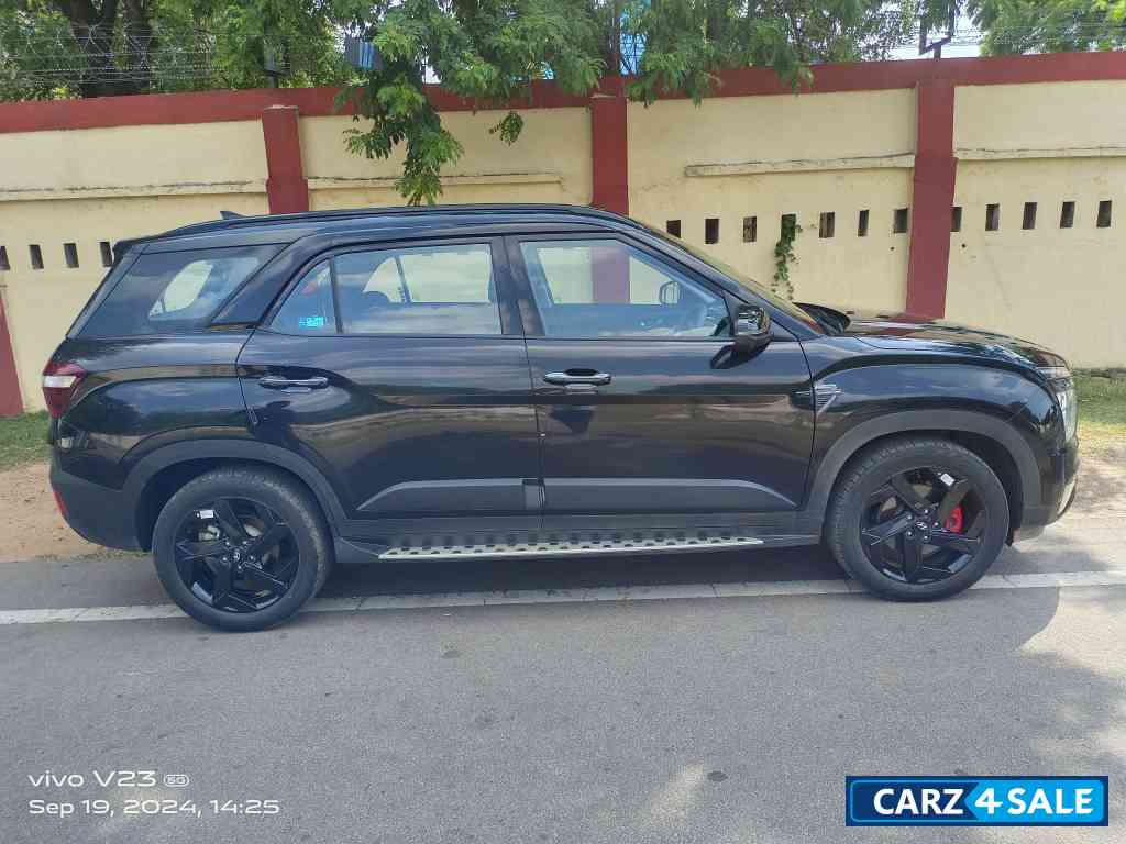 Hyundai Alcazar Signature 1.5 (AT)7seater