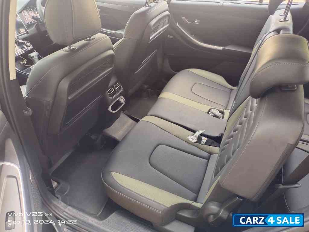 Hyundai Alcazar Signature 1.5 (AT)7seater
