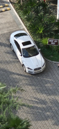 Silver White Jaguar XF 2.2 Diesel