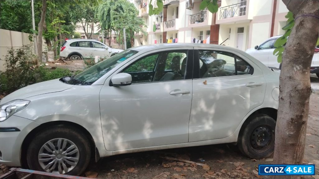 Maruti Suzuki Dzire VXI CNG