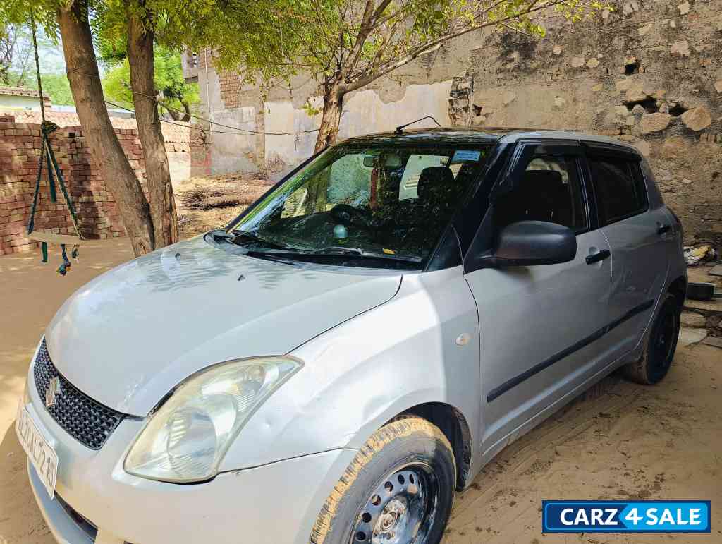 Maruti Suzuki Swift Vxi