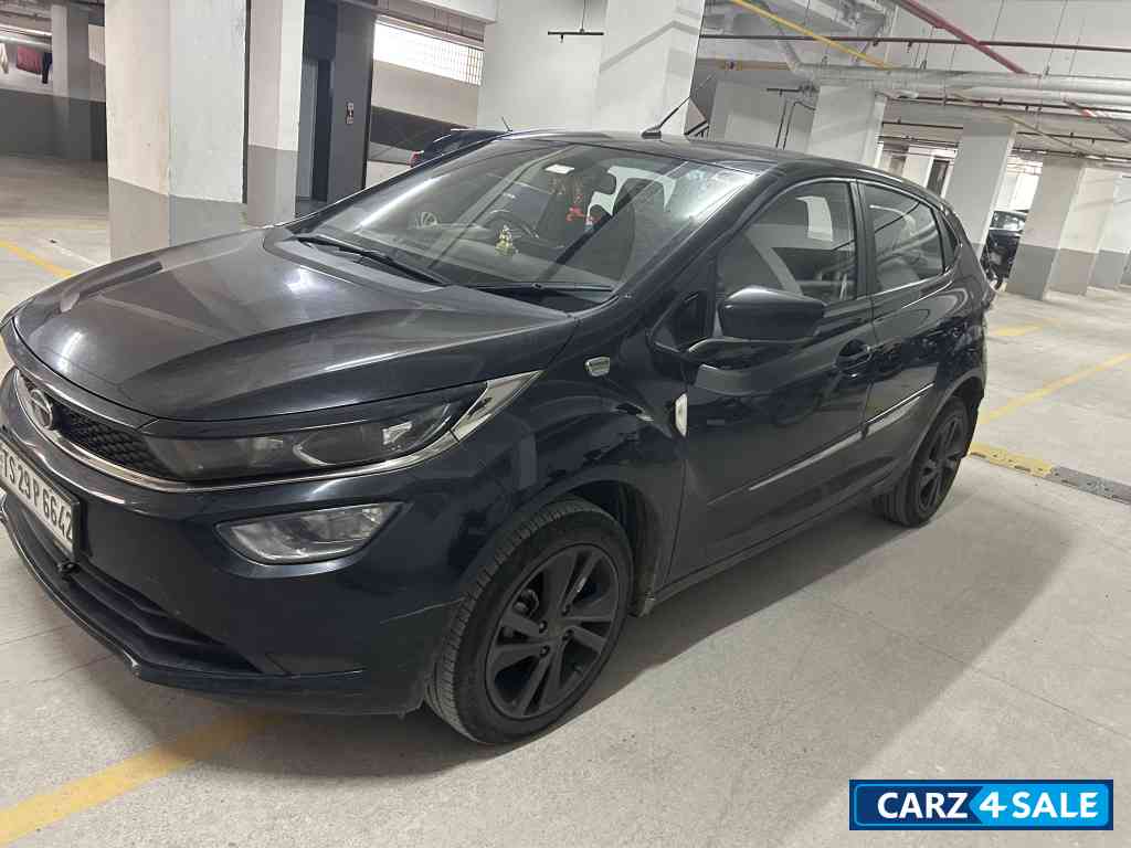 Tata Altroz Xzplus diesel dark edition