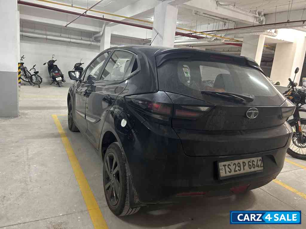 Tata Altroz Xzplus diesel dark edition