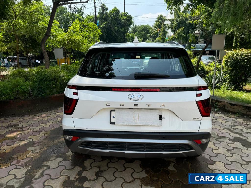 Polar White Hyundai Creta Sx1.5 Diesel