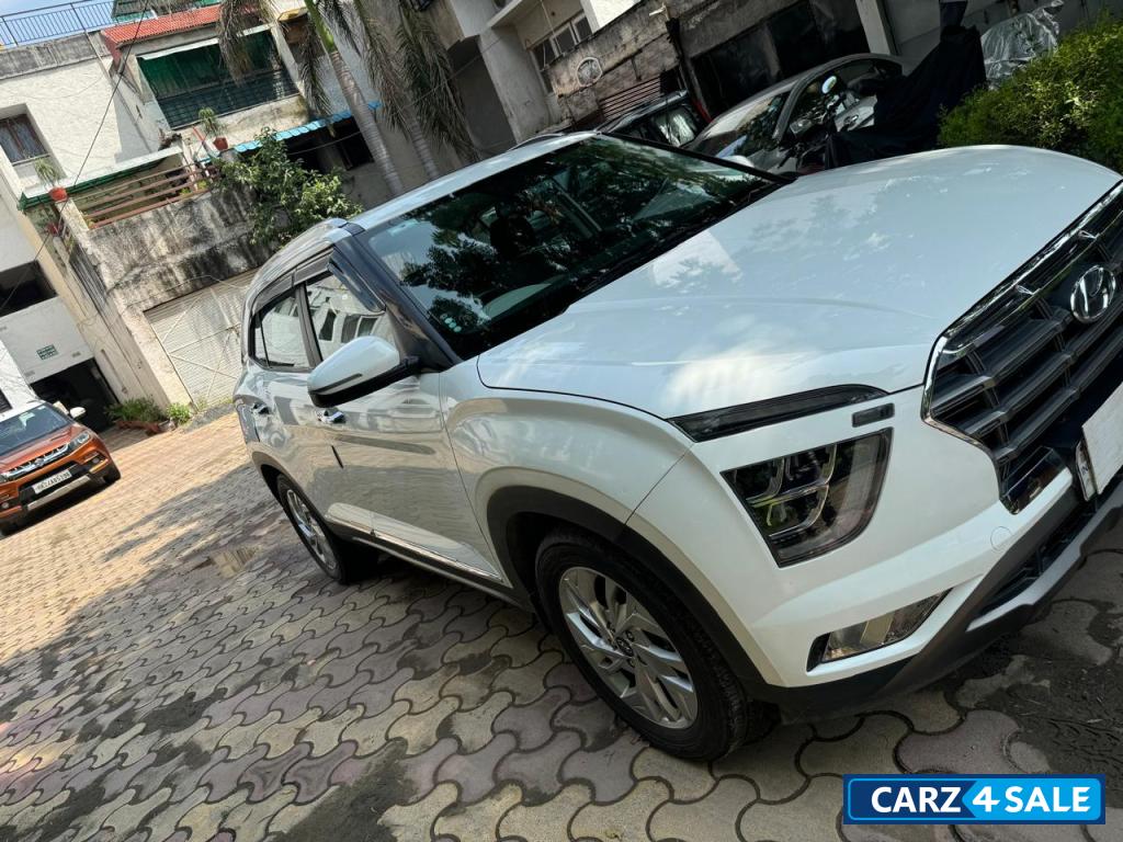 Polar White Hyundai Creta Sx1.5 Diesel