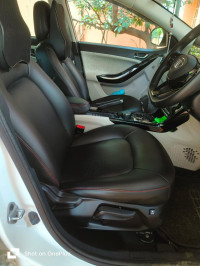 White Tata Nexon XZA + LUXS AMT Diesel