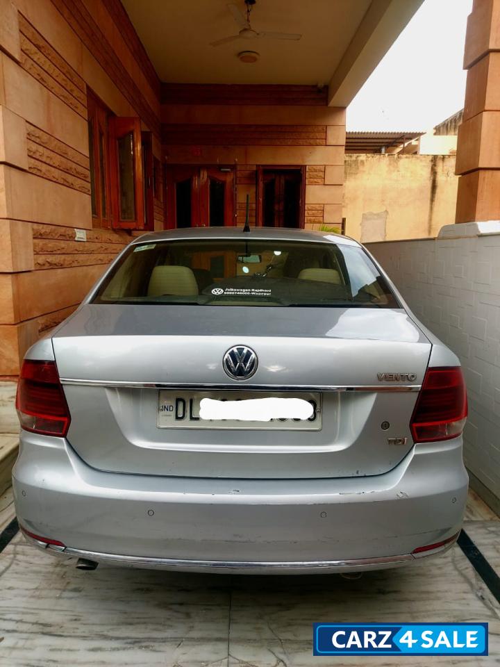 Silver Volkswagen Vento