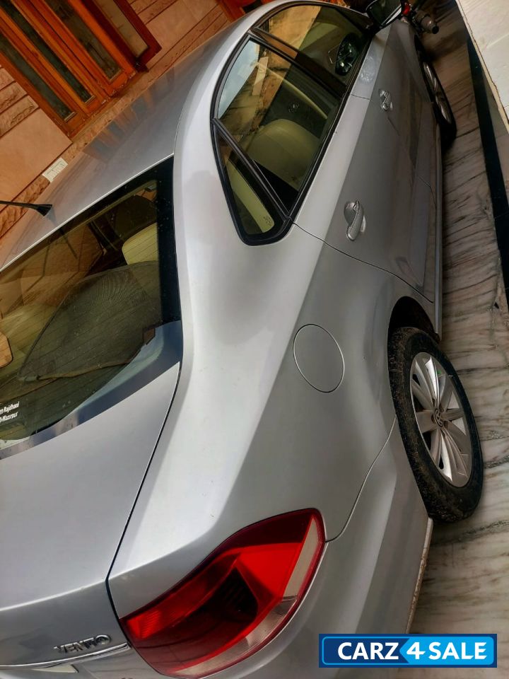 Silver Volkswagen Vento