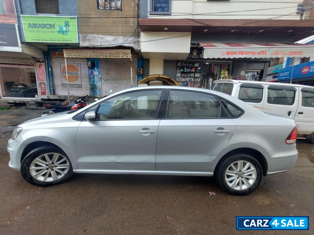 Silver Volkswagen Vento