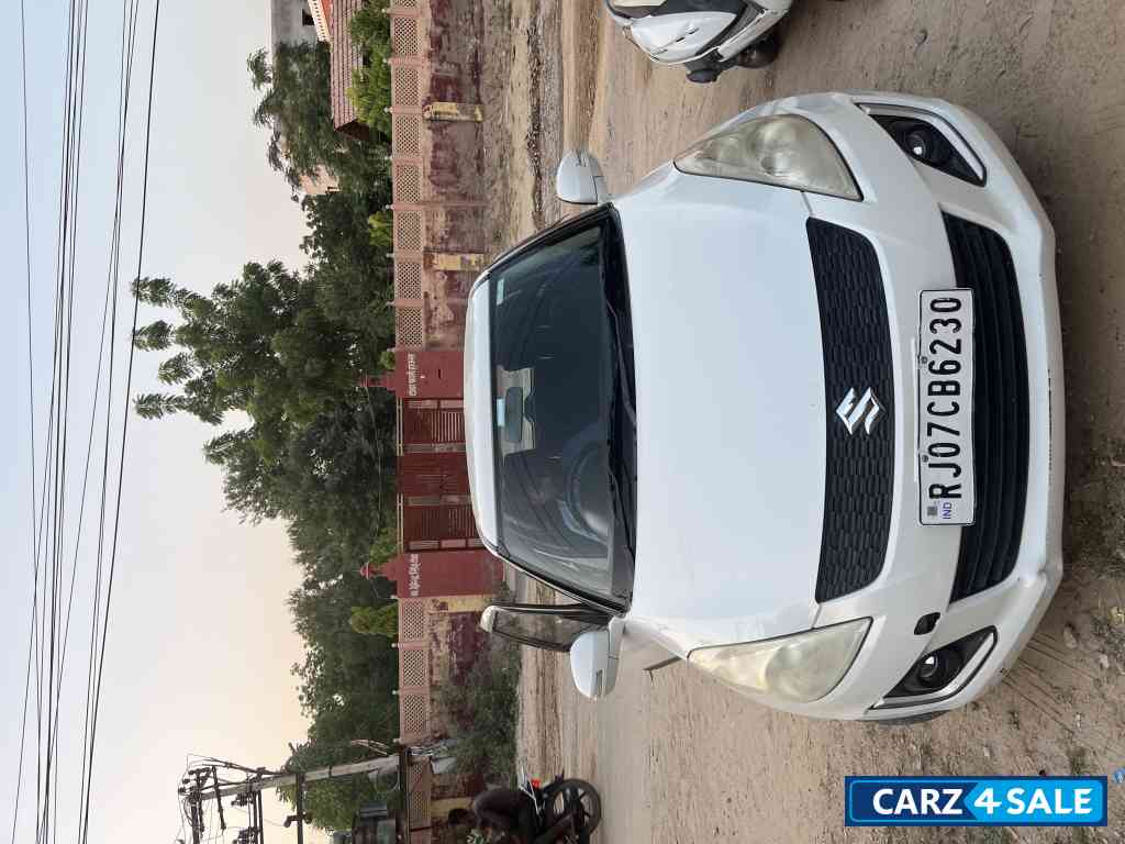 Maruti Suzuki Swift Vxi