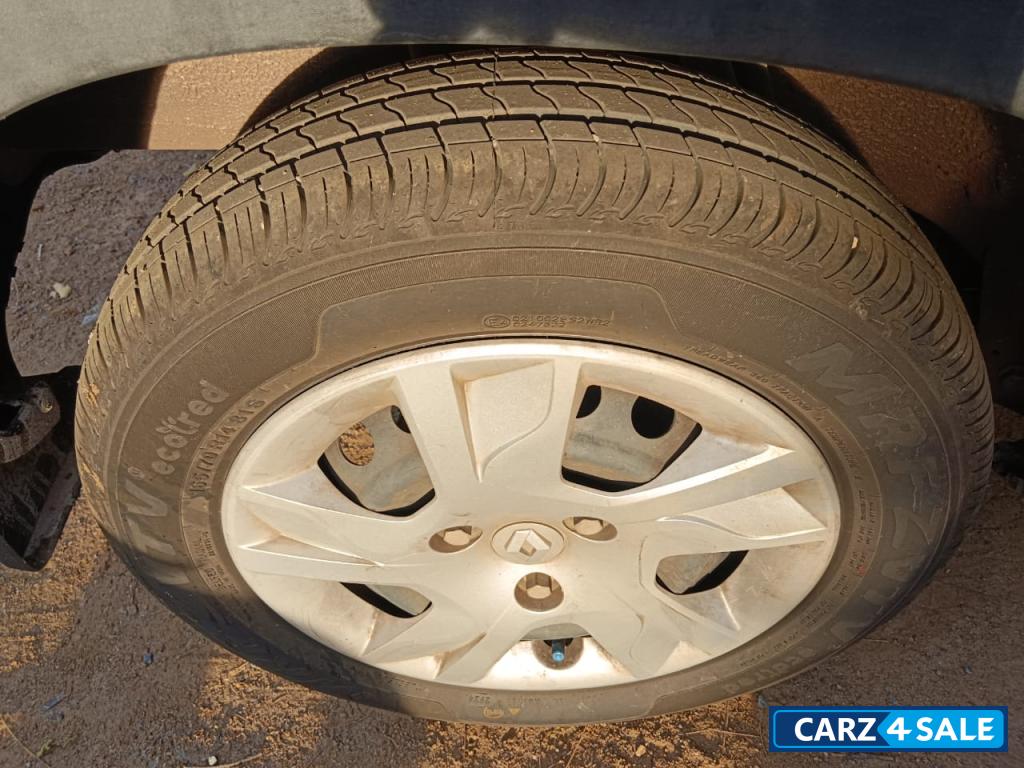 Renault Kwid Rxt 1.0 amt Renault Kwid Rxt 1.0 amt