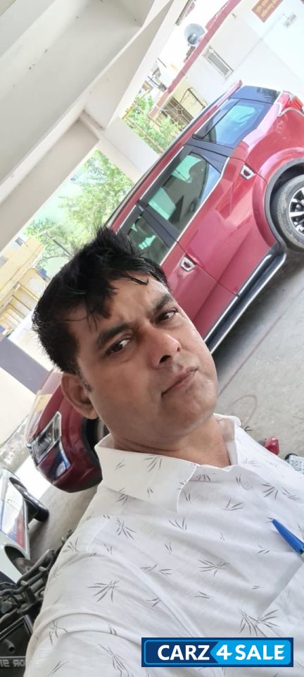 Mahindra XUV 500 W11 AT Mahindra XUV 500 W11 AT