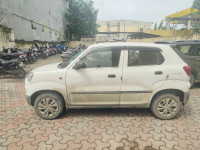 White Maruti Suzuki S-Presso VXI CNG
