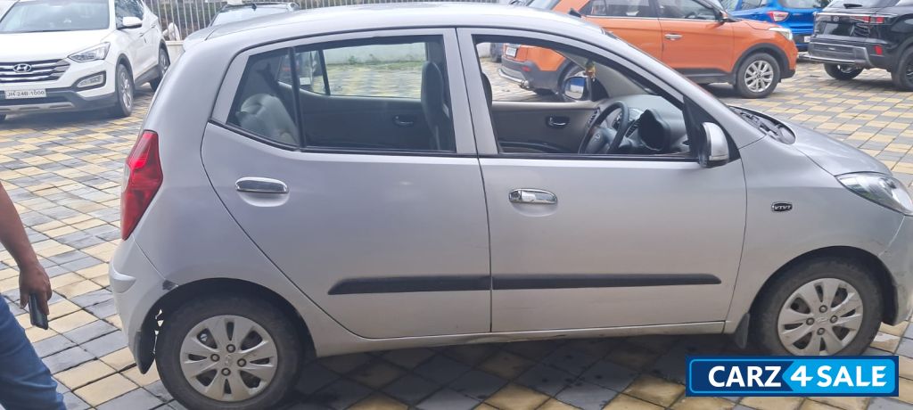 S Silver Hyundai i10 Magna 1.1 IMM BSIV