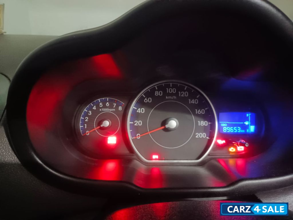 S Silver Hyundai i10 Magna 1.1 IMM BSIV