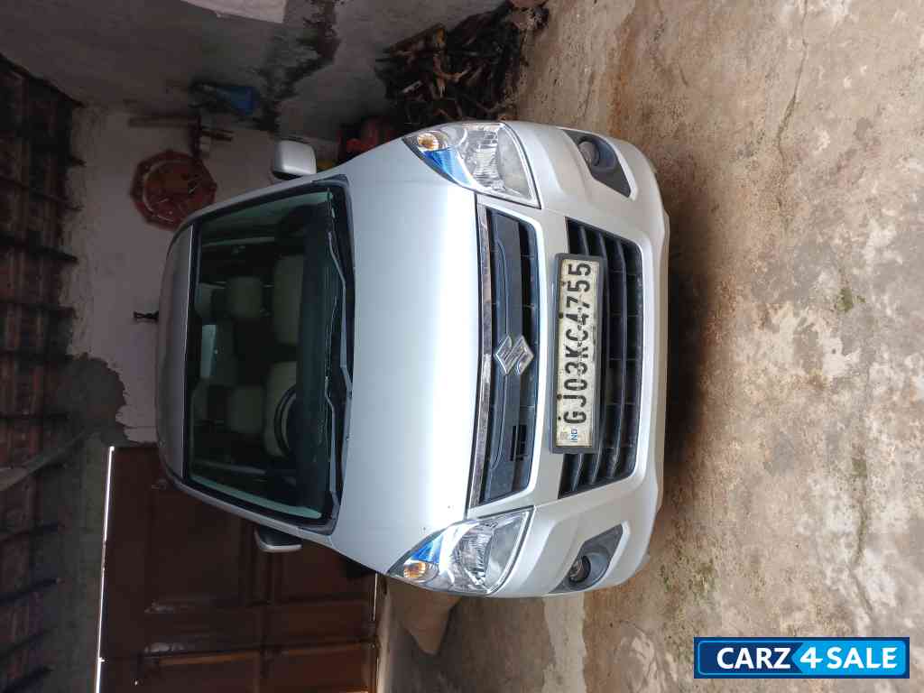 Maruti Suzuki Wagon R Vxi petrol cng