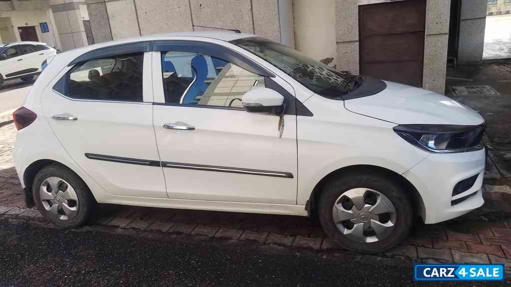 Tata Tiago XT Petrol