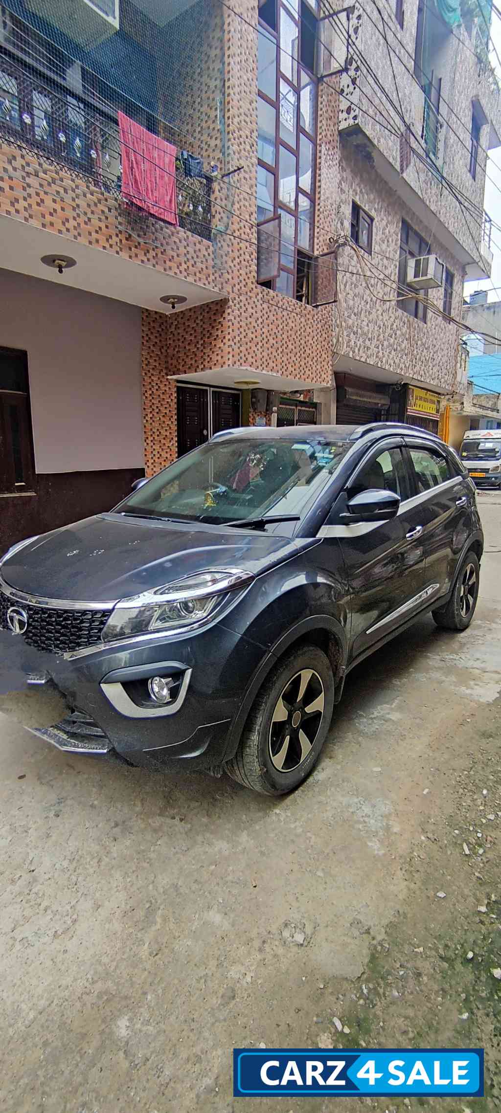Tata Nexon XZ Plus petrol manual