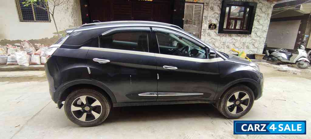 Tata Nexon XZ Plus petrol manual