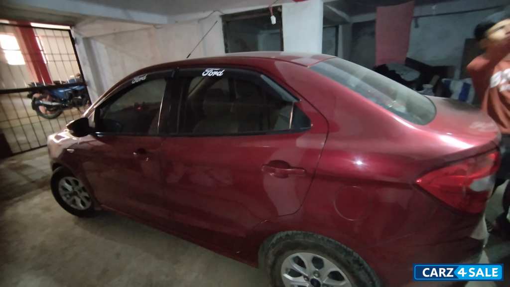 Ford Aspire 1.2 titanium-vct-Petrol