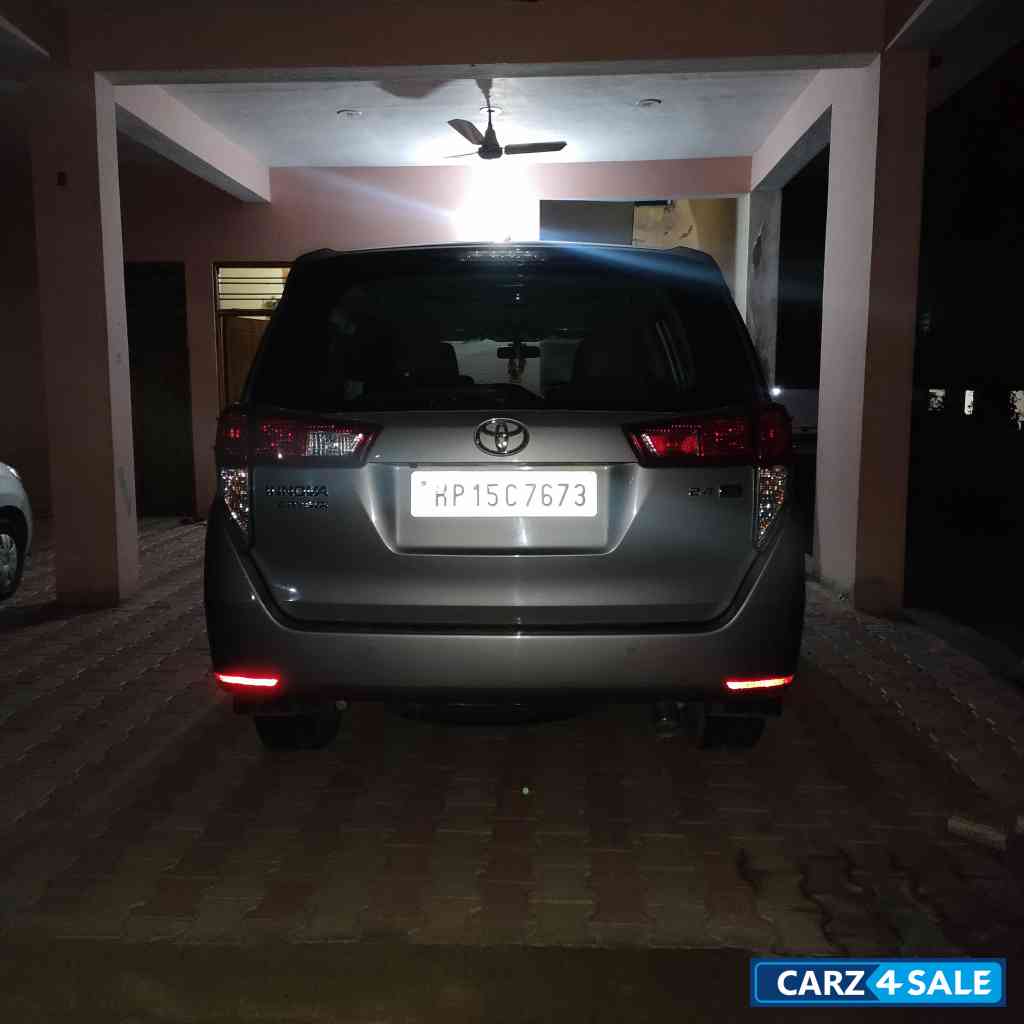 Toyota Innova Innova crysta 2.4zx at 2022