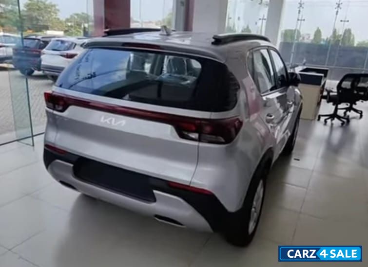 Silver Kia Sonet HTTK+imt