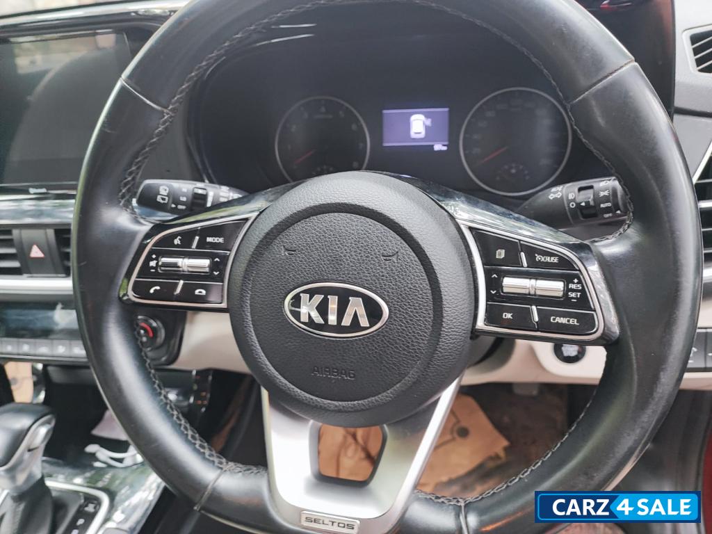 Kia Seltos HTX IVT 1.5G