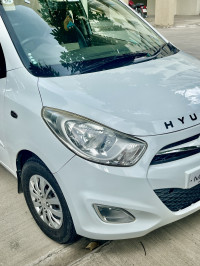 White Hyundai i10 Sportz AT 1.2 Kappa2 VTVT