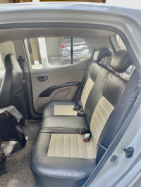 White Hyundai i10 Sportz AT 1.2 Kappa2 VTVT