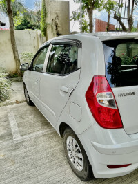 White Hyundai i10 Sportz AT 1.2 Kappa2 VTVT