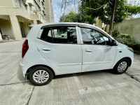 White Hyundai i10 Sportz AT 1.2 Kappa2 VTVT