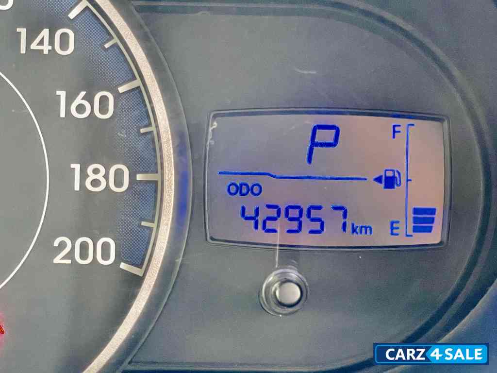 White Hyundai i10 Sportz AT 1.2 Kappa2 VTVT