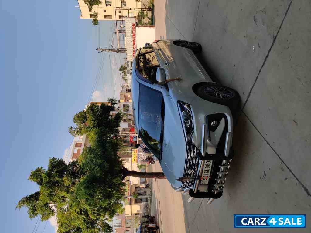 Silky Silver Maruti Suzuki Ertiga Zxi Plus Silky Silver Maruti Suzuki Ertiga Zxi Plus