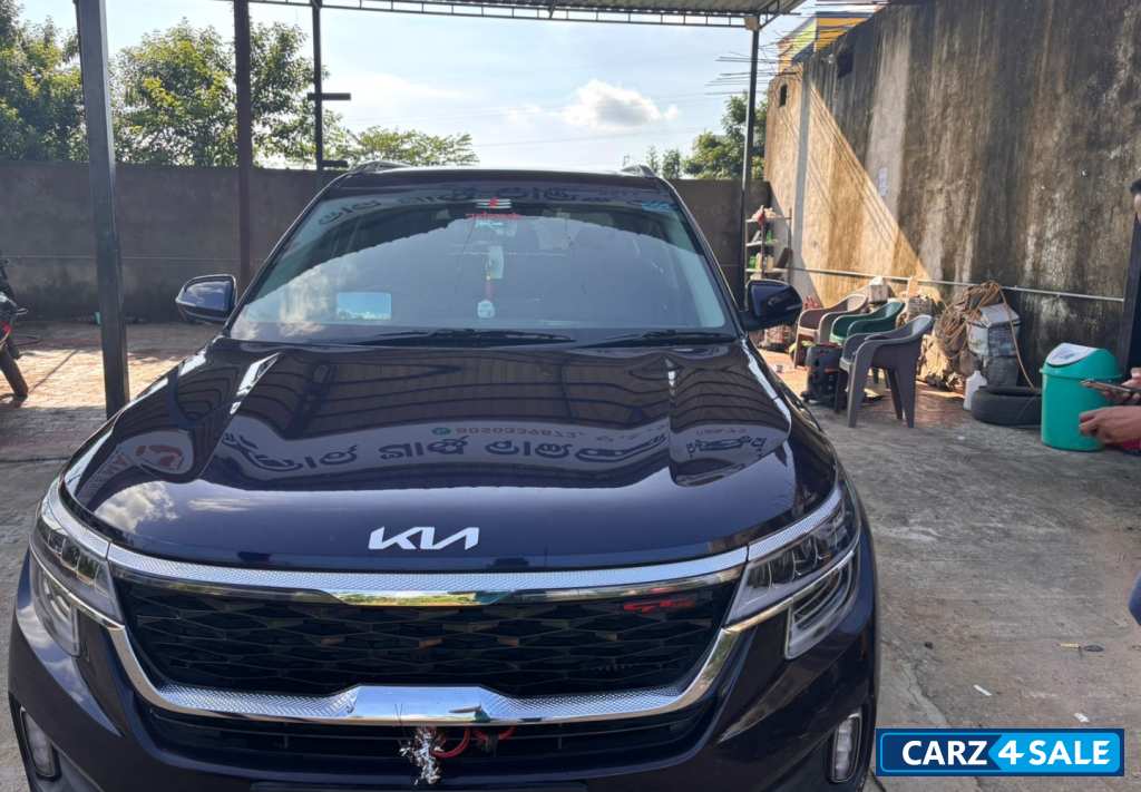 Imperial Blue Kia Seltos X-Line GTX plus 1.4