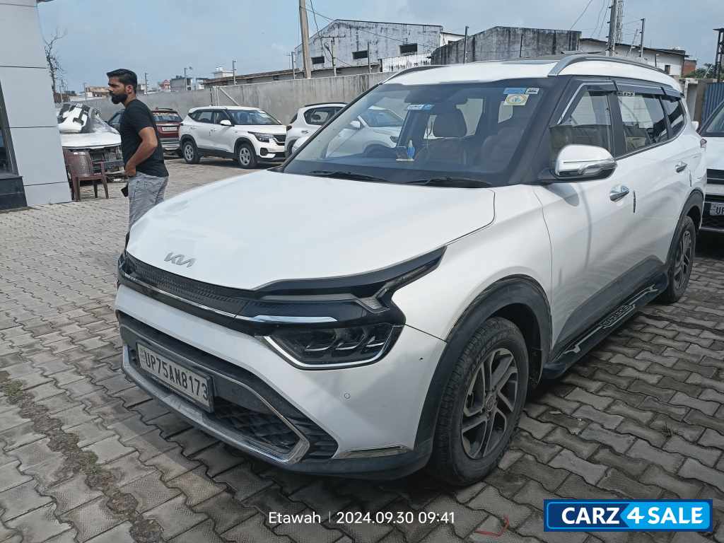 Glacier White Pearl Kia Carens Kia Carens [2022-2023] Luxury Plus 1.4 Petrol 7 STR