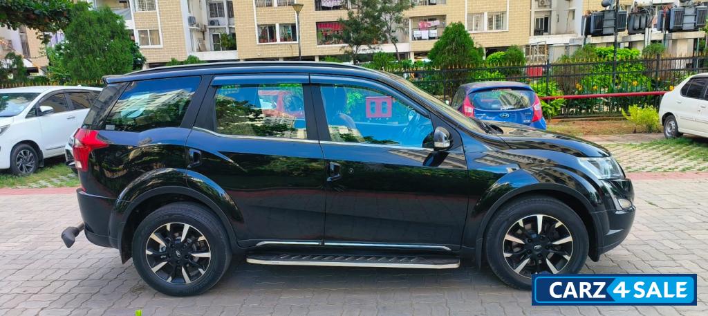 Mahindra XUV 500 w11 FWD