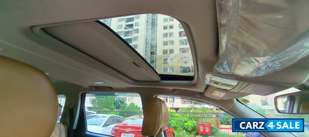 Mahindra XUV 500 w11 FWD