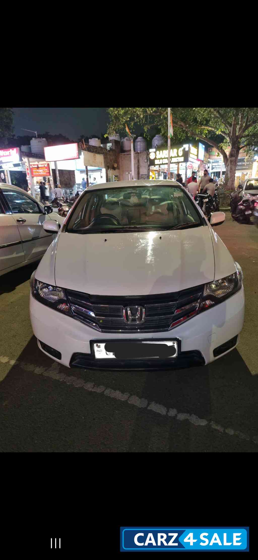 White Honda  Honda city 1.5 ivtec emt