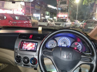 White Honda  Honda city 1.5 ivtec emt