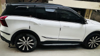 Mahindra XUV700 AX5