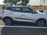 Dsat Silver Mahindra XUV300 W8 (O) 1.2 Turbo Petrol Manual