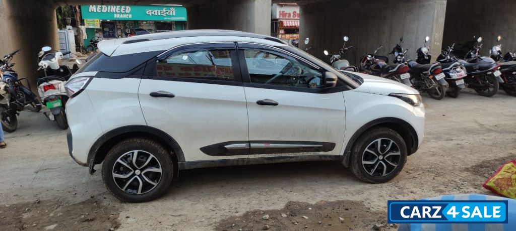 Tata Nexon Xm plus s