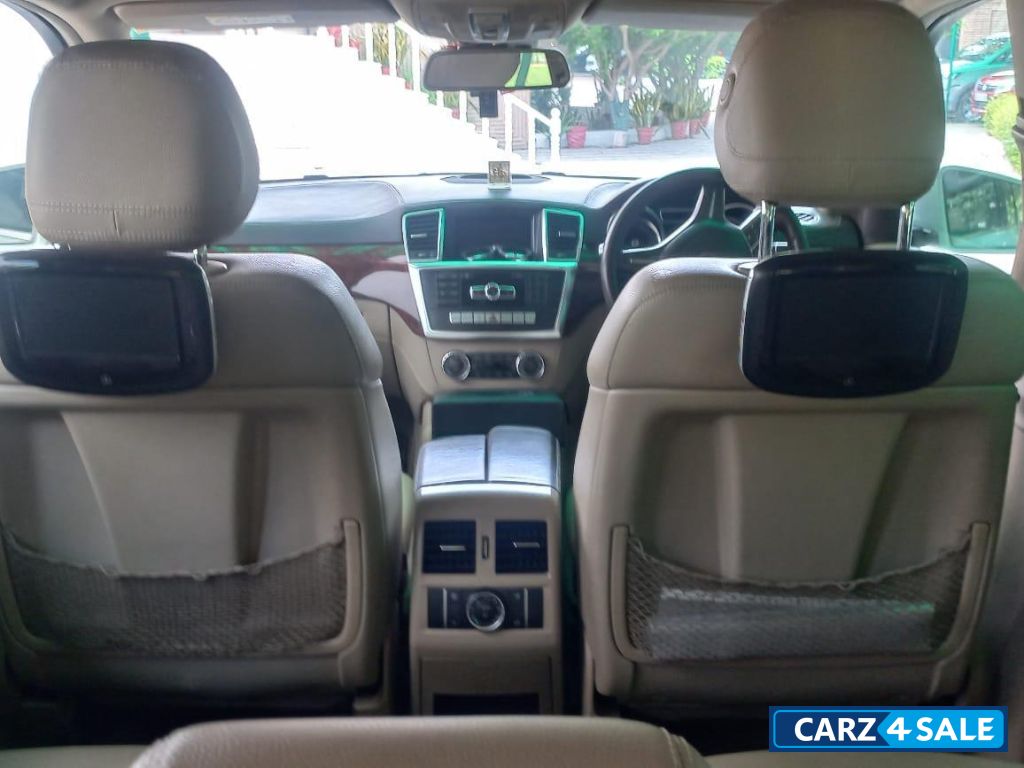 Mercedes-Benz ML-Class 350