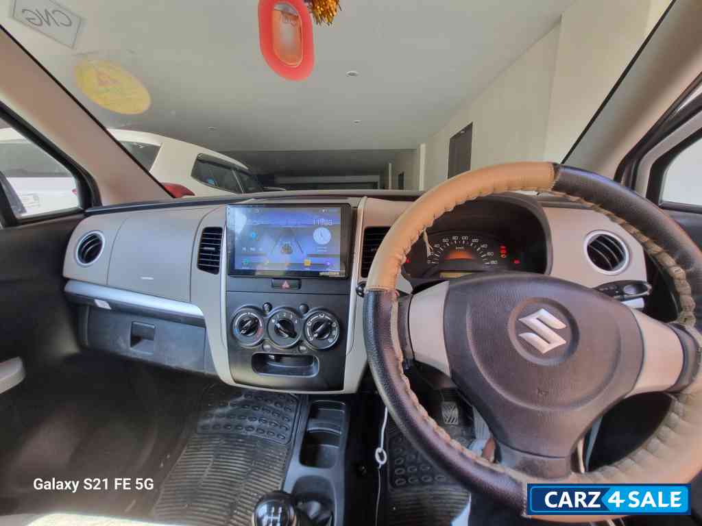 Silver Maruti Suzuki Wagon R LXI CNG