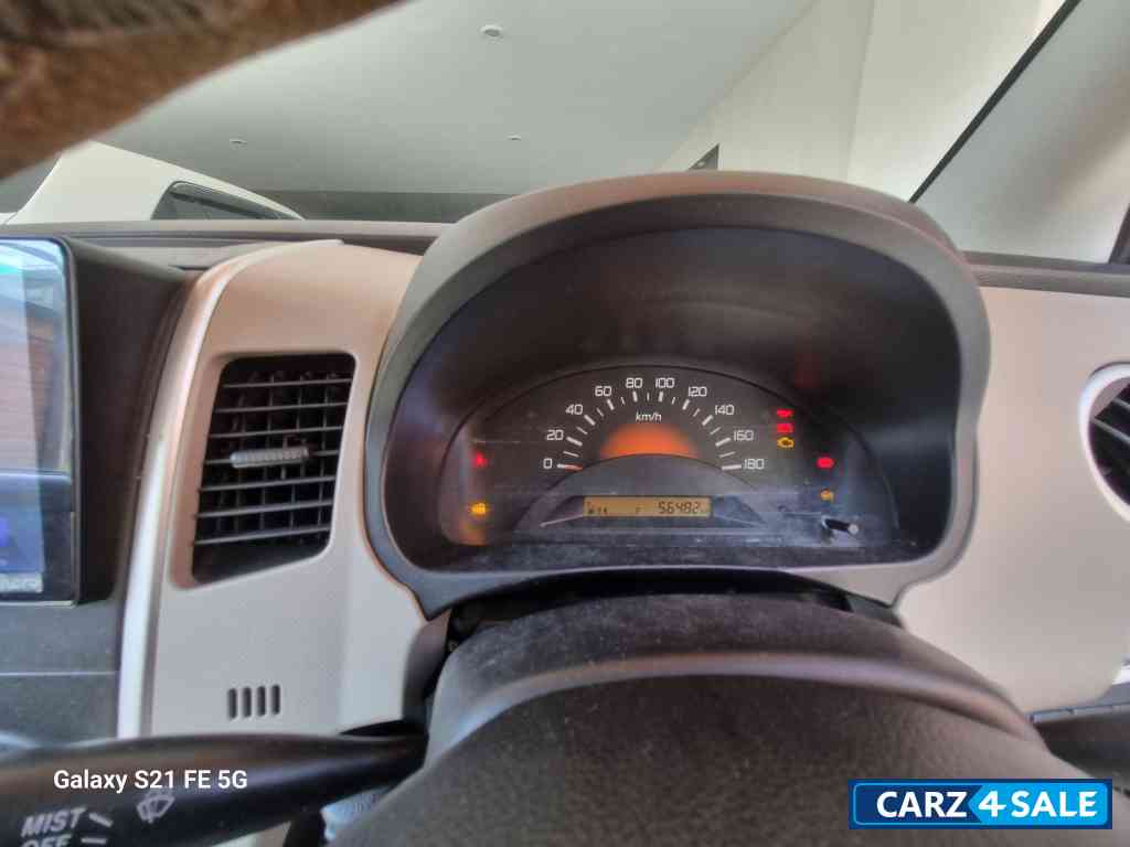 Silver Maruti Suzuki Wagon R LXI CNG