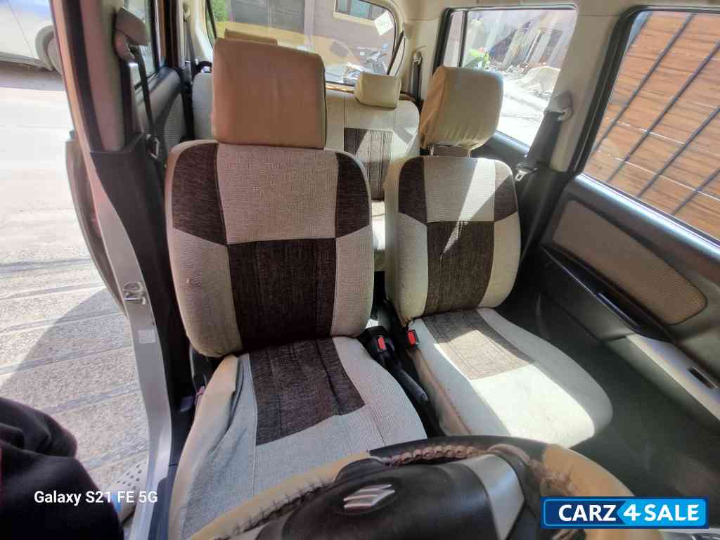 Silver Maruti Suzuki Wagon R LXI CNG