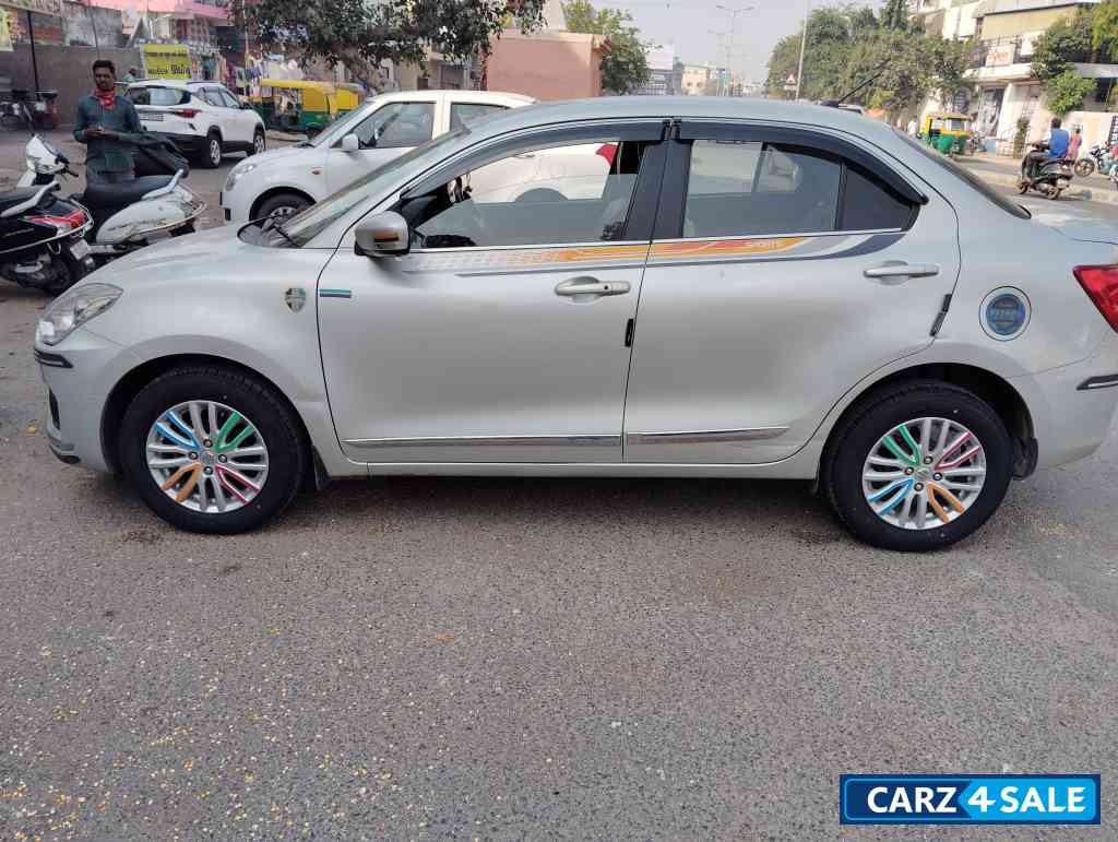 Silver Maruti Suzuki Dzire Zxi Bs 6
